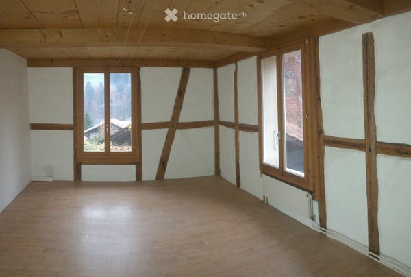 Grosszügige 3.5 - Zimmerwohnung in Erlenbach 3