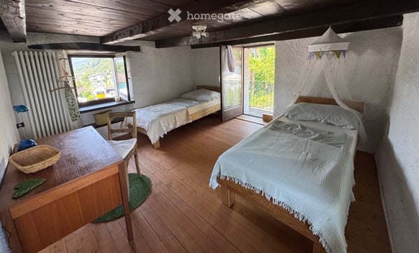Casa ticinese completamente ammobiliata, giardino e pergola 2