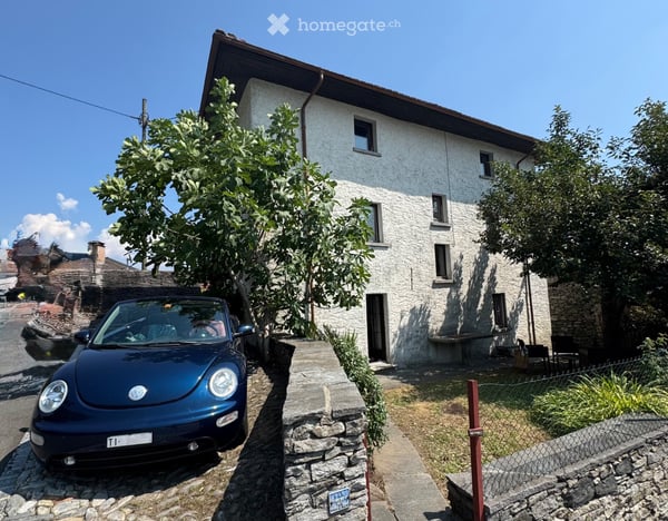 Casa ticinese completamente ammobiliata, giardino e pergola 1