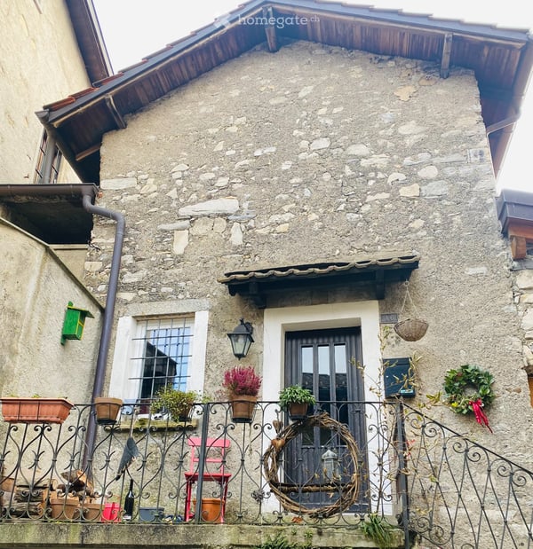 Spaziosa casa nello splendido nucleo di Brè 1
