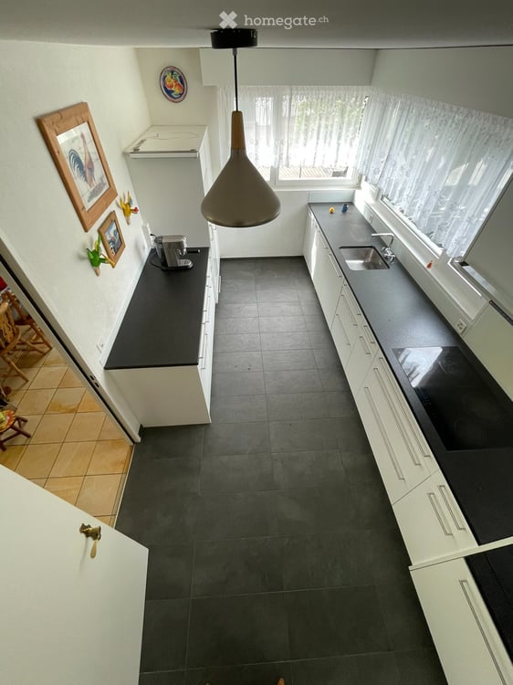 Nachmieter gesucht. 6.5-Zimmer-Haus mit Garten in Binningen. 4