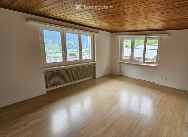 4,5 Zimmer Wohnung im 2. Stock in Rabius 2