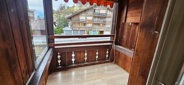 3 Zimmer-Dach-Wohnung zu vermieten 1