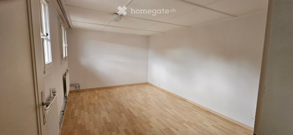 3 Zimmer-Dach-Wohnung zu vermieten 4