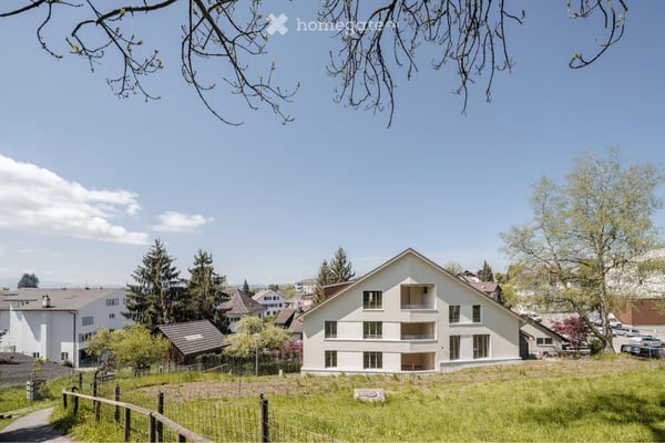 Moderne 3.5-Zimmer-Attika-Wohnung 1