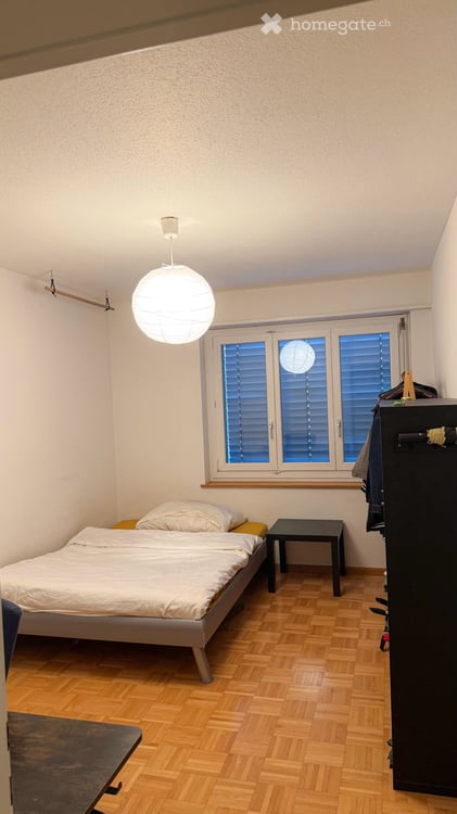 Zimmer in einer 5.5-Zimmer-Wohnung in Dübendorf zu vermieten 1