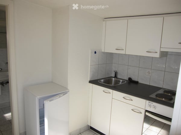 Heimelige 2.5 Zimmer-Wohnung mit grosser Dachterrasse 3