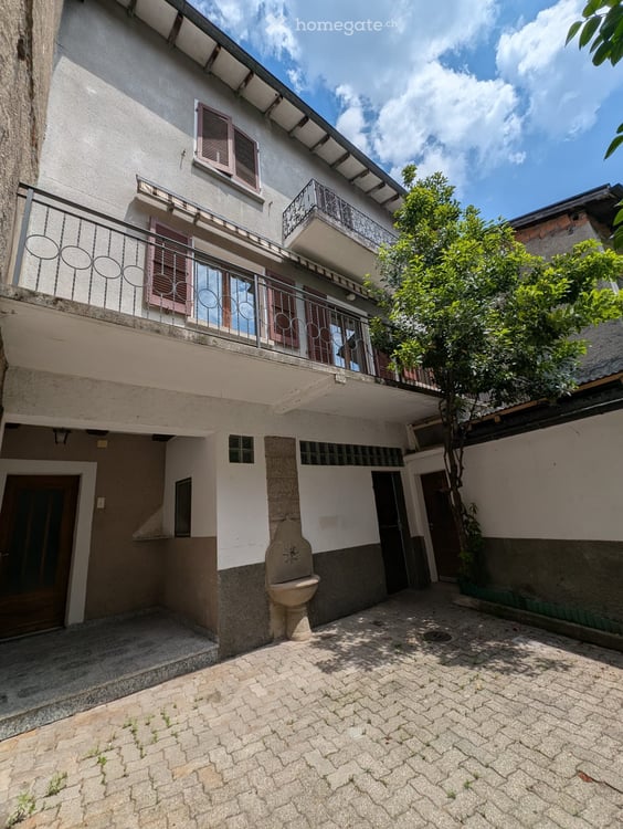 CASA SPLENDIDA E SPAZIOSA A CURIO 1