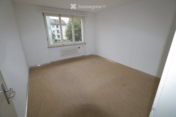 In Thun 2 1/2 Zi.-Wohnung für 1350.-pro Mt. (INKLUSIVE NK!) 5