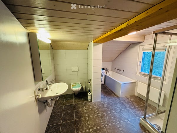 Schöne 4.5 Zimmer Wohnung in Wolhusen zu vermieten im 2.OG 5