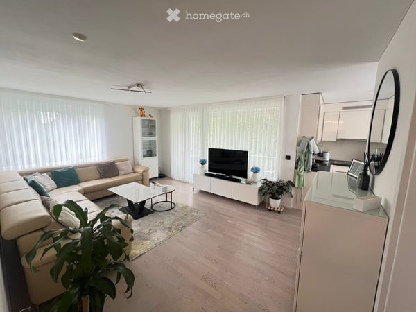 Helle 3.5-Zimmer-Wohnung in ruhiger Lage und Seenähe 1