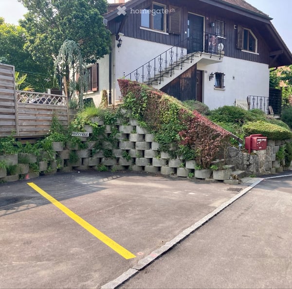 Zu vermieten an Dauermieter 3 1/2 Zimmer Wohnung in Cheyres 1