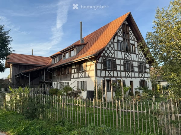 Taumhafter Hausteil in wunderschönem Weiler