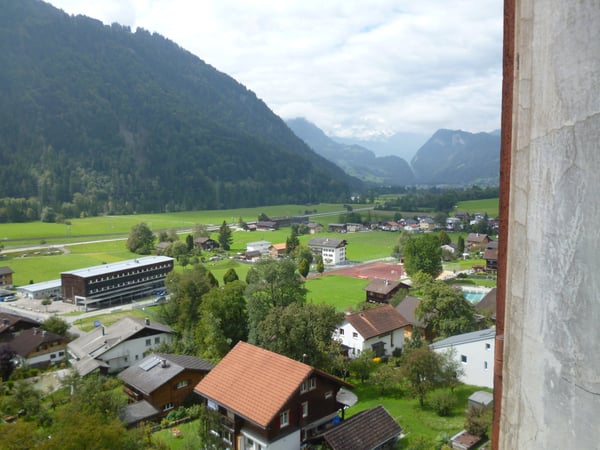 Ruhige 2.5 Zi.-Wohnung mit Aussicht in 7220 Schiers 1