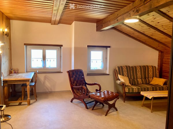 3.5 Zimmerwohnung: Platzwunder mit herrlicher Aussicht 3