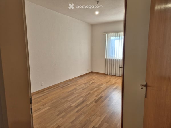 Affittasi ampio e luminoso appartamento 5