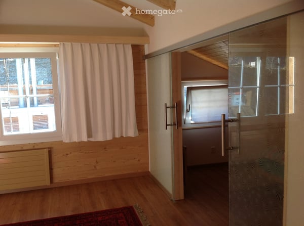 3.5 Zim. Dachwohnung in Disentis 3