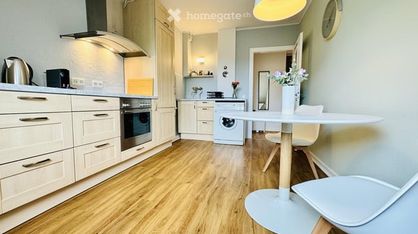 Wohnung mit 3 zimmern im Zentrum Zürich 4