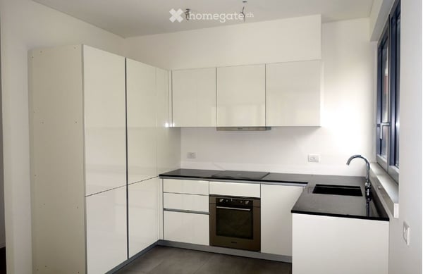 3.5 locali moderno con terrazza e aria condizionata 2