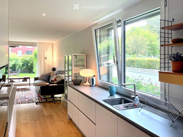 Wunderschöne vollständig 1.5-Zimmer-Wohnung mit Garten 3