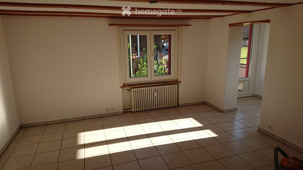 Ruhige 2.5-Zi. Wohnung im Grünen 3