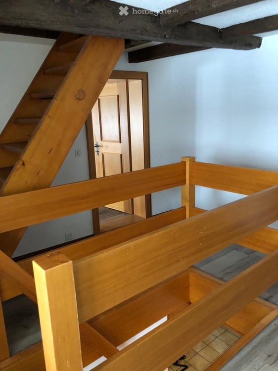 Idyllisches 6.5 Zimmer Bauernwohnhaus Hirzel 2