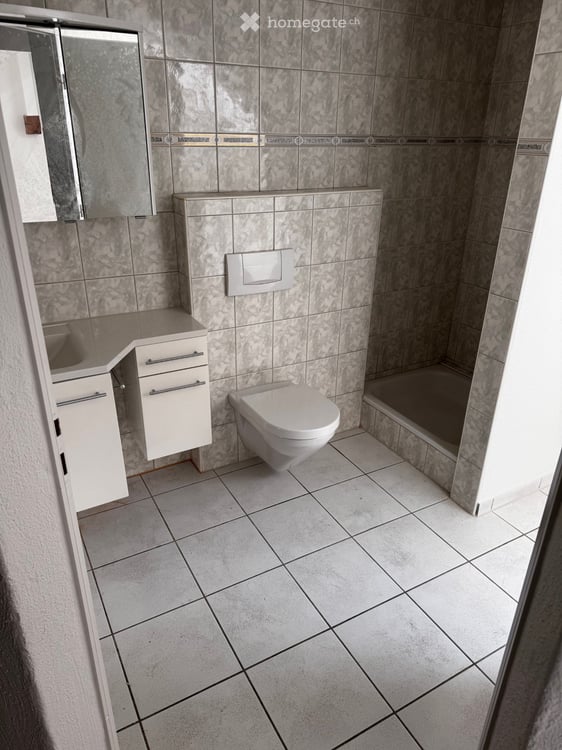 Neue renovierte 4.5-Zimmer-Wohnung, 1.OG, in Rütschelen 4