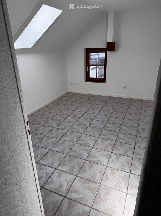Neue renovierte 4.5-Zimmer-Wohnung, 1.OG, in Rütschelen 5