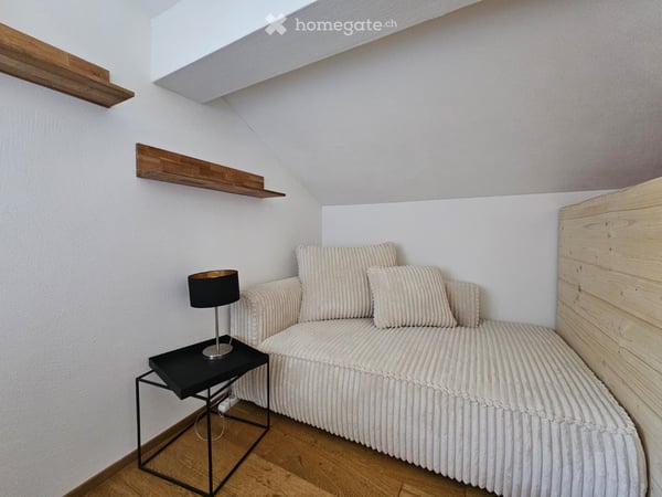 Möbliertes Dachstudio zu vermieten 1