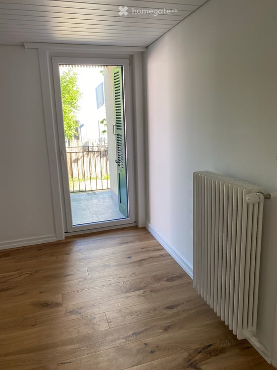 2 1/2 Zimmer Wohnung zu vermieten 4