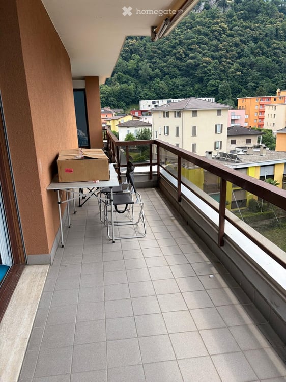 ampio 4,5 locali a Giubiasco 3
