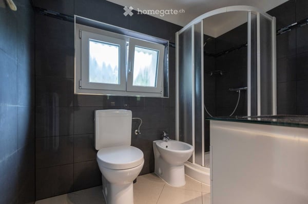 Sant' Antonino appartamento in villa P.T da 120 m2 5