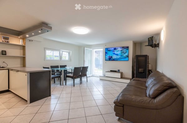 Sant' Antonino appartamento in villa P.T da 120 m2 4