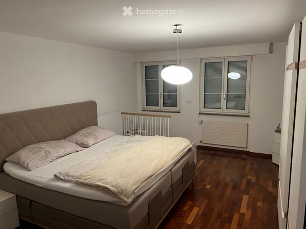 Grosszügige 4.5-Zi.Wohnung mit grossem Balkon 4