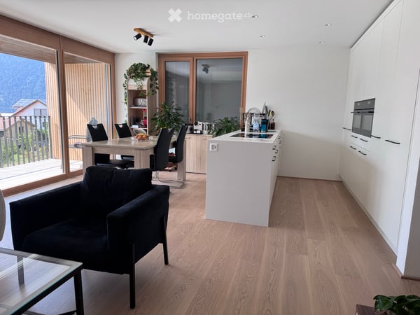 WG-Zimmer mit eigenem Badezimmer in Tomils 3