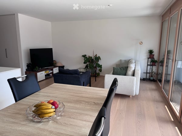 WG-Zimmer mit eigenem Badezimmer in Tomils 2