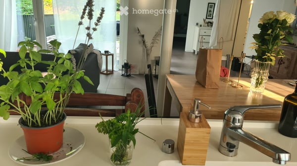 2.5 Zimmer mit Garten an zentraler Lage 3