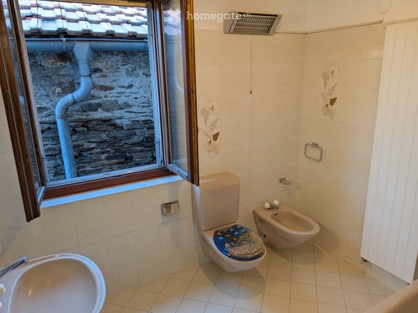 Giubiasco: 3.5 locali con balcone e garage, libero subito 5