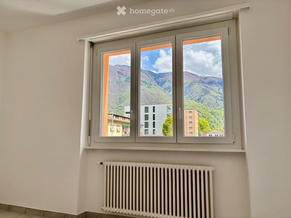 Appt.2½Bellinz. nuovo svincoloA2 , Garage, condom. incl. 4
