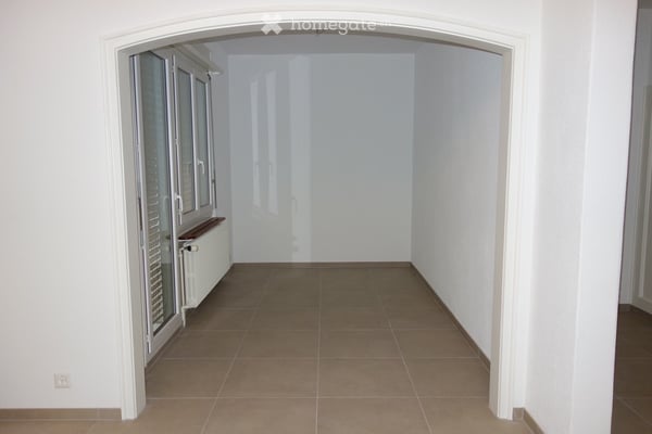 3.5 - 4 Zimmer, ca. 100 m2 mitten in Biel,2 Bäder, Waschturm 4