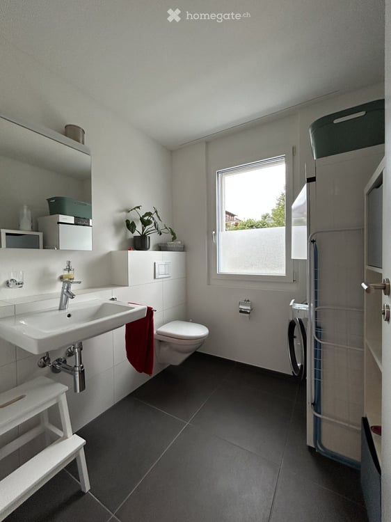 Grosszügiges Zimmer in 5.5-Zimmer-Wohnung in Ruswil 4