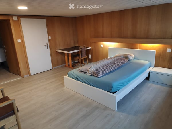 Miete Zimmer mit eig. Bad und Gemeinschaftsküche ab Nov 26 1