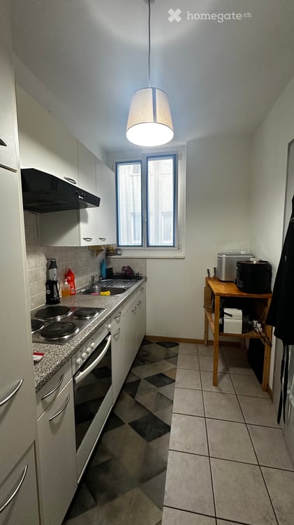 Subentrante appartamento 2.5 a Lugano zona USI 3