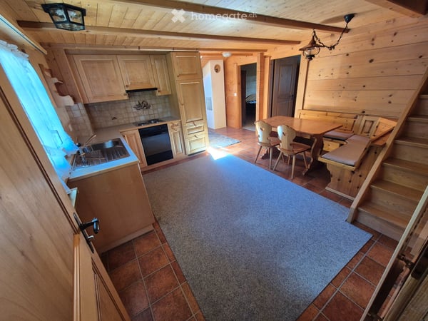 Charmante 2.5-Zimmer-Wohnung - möbliert und bezugsbereit 1