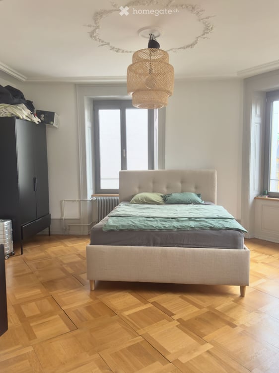 2.5 Zimmer Altbau Biel Zentrum/Appartement 2,5 pièces rénové 4