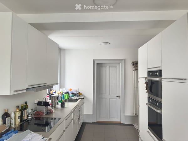 2.5 Zimmer Altbau Biel Zentrum/Appartement 2,5 pièces rénové 3