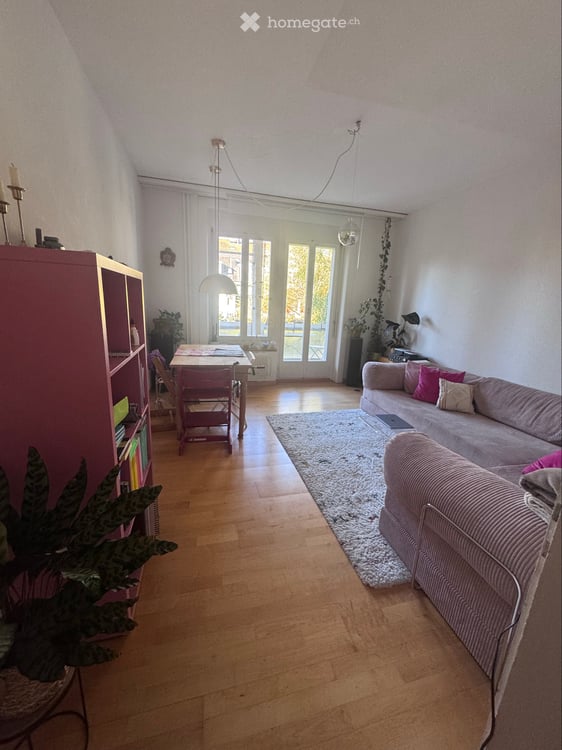 Helle 4.5-Zimmer-Wohnung per 1. Dezember zu vermieten 1
