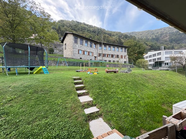 Casa 4,4 locali con ampio giardino privato 2