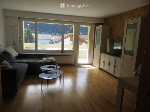 Günstige 3.5-Zimmerwohnung mit Balkon in Domat/Ems 1