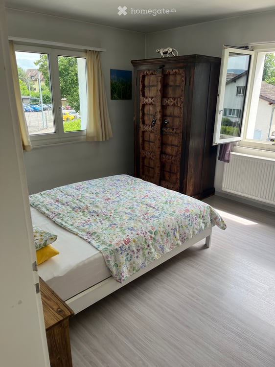 5 Zimmer Wohnung in EFH 2